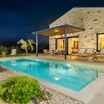 Casa Fiore Viola For 8 People With Heated Pool * Stifanići