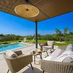 Willa Casa Fiore Viola For 8 People With Heated Pool Stifanići