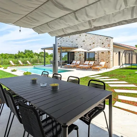 Casa Fiore Viola Vila Stifanici