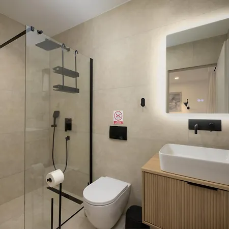 Casa Fiore Viola For 8 People With Heated Pool Villa *