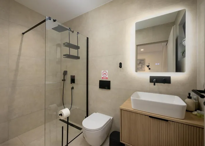 Casa Fiore Viola For 8 People With Heated Pool Βίλα *