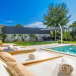 Villa Casa Fiore Viola For 8 People With Heated Pool Stifanići