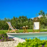 Casa Fiore Viola For 8 People With Heated Pool * Stifanići