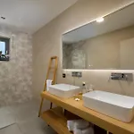 Casa Fiore Viola For 8 People With Heated Pool Villa