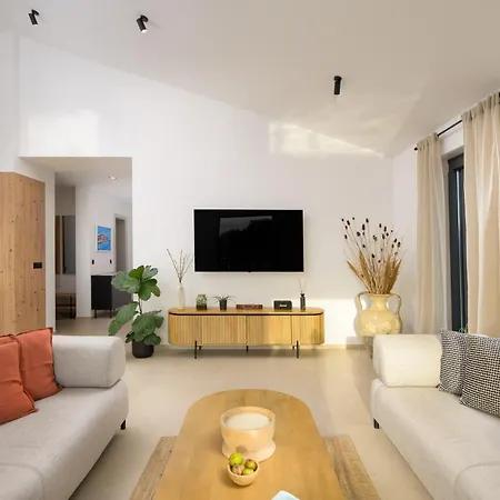 Casa Fiore Viola For 8 People With Heated Pool Villa Stifanici