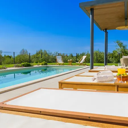 Casa Fiore Viola For 8 People With Heated Pool Villa Stifanici