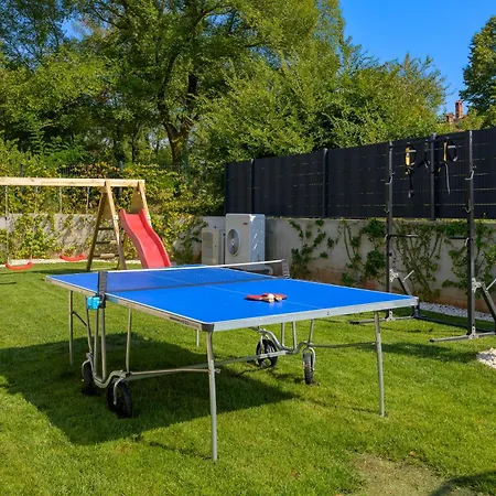 Casa Fiore Viola For 8 People With Heated Pool *